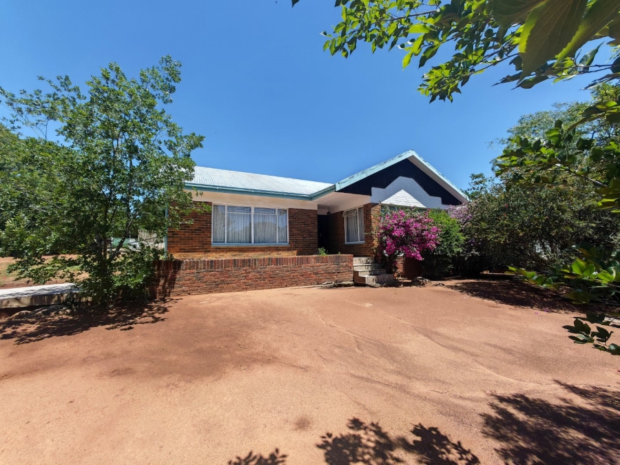 3 Bedroom Property for Sale in Uitsig Free State